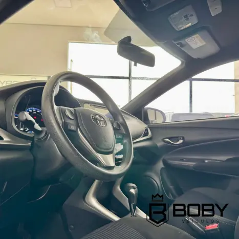 TOYOTA Yaris Hatch 1.5 16V 4P FLEX XL PLUS CONNECT MULTIDRIVE AUTOM�TICO CVT, Foto 9