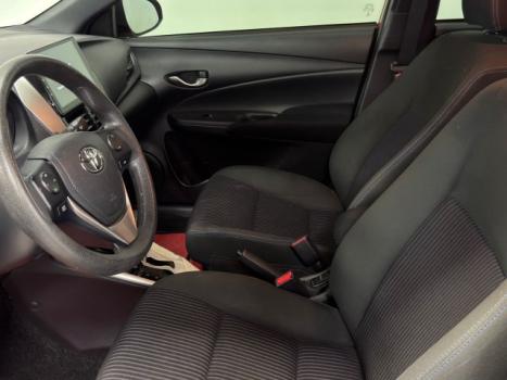 TOYOTA Yaris Hatch 1.3 16V 4P FLEX XL MULTIDRIVE AUTOM�TICO CVT, Foto 5