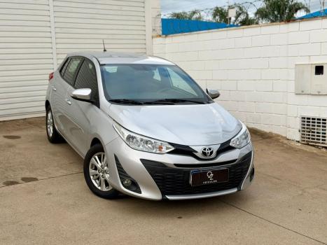 TOYOTA Yaris Hatch 1.3 16V 4P FLEX XL MULTIDRIVE AUTOM�TICO CVT, Foto 2