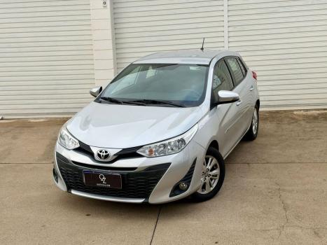 TOYOTA Yaris Hatch 1.3 16V 4P FLEX XL MULTIDRIVE AUTOM�TICO CVT, Foto 3