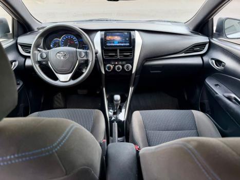 TOYOTA Yaris Hatch 1.3 16V 4P FLEX XL MULTIDRIVE AUTOM�TICO CVT, Foto 4