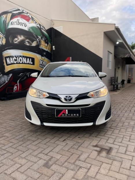 TOYOTA Yaris Hatch 1.3 16V 4P FLEX XL MULTIDRIVE AUTOM�TICO CVT, Foto 3