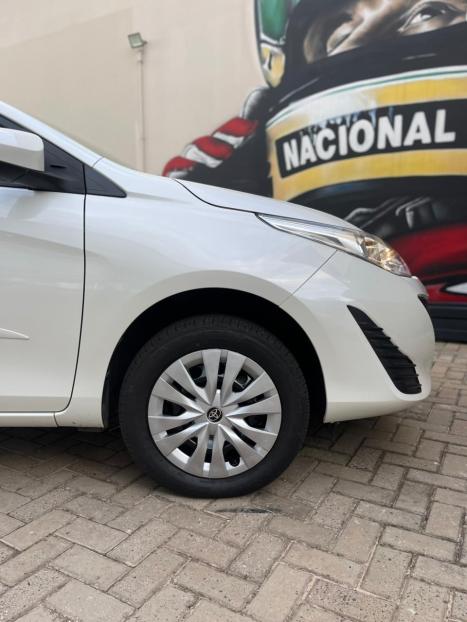 TOYOTA Yaris Hatch 1.3 16V 4P FLEX XL MULTIDRIVE AUTOM�TICO CVT, Foto 8