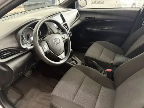 TOYOTA Yaris Hatch 1.5 16V 4P FLEX XLS CONNECT MULTIDRIVE AUTOM�TICO CVT, Foto 2