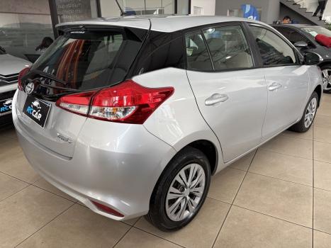TOYOTA Yaris Hatch 1.5 16V 4P FLEX XLS CONNECT MULTIDRIVE AUTOM�TICO CVT, Foto 8