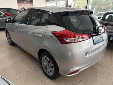 TOYOTA Yaris Hatch 1.5 16V 4P FLEX XLS CONNECT MULTIDRIVE AUTOM�TICO CVT, Foto 9
