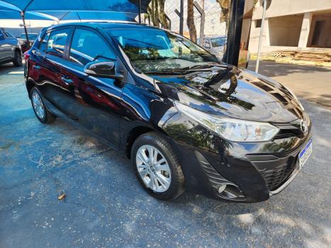 TOYOTA Yaris Hatch 1.3 16V 4P FLEX XL MULTIDRIVE AUTOM�TICO CVT, Foto 4