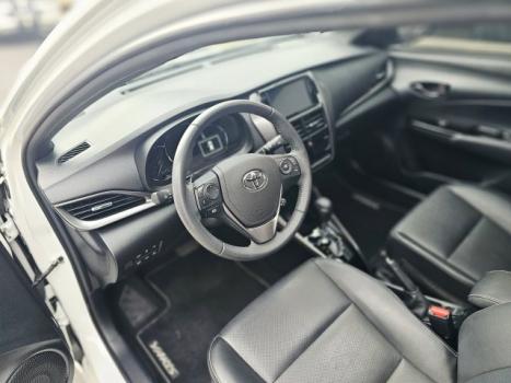TOYOTA Yaris Hatch 1.5 16V 4P FLEX XLS MULTIDRIVE AUTOM�TICO CVT, Foto 4