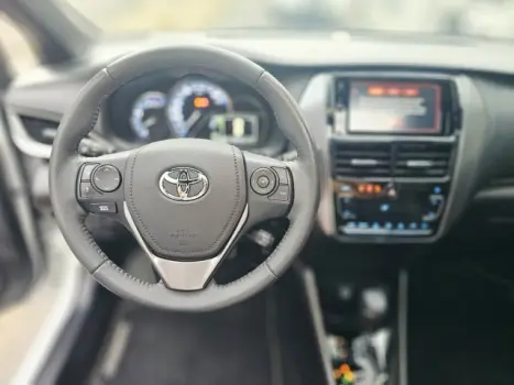 TOYOTA Yaris Hatch 1.5 16V 4P FLEX XLS MULTIDRIVE AUTOM�TICO CVT, Foto 16