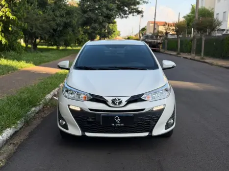 TOYOTA Yaris Hatch 1.3 16V 4P FLEX XL MULTIDRIVE AUTOM�TICO CVT, Foto 2