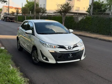 TOYOTA Yaris Hatch 1.3 16V 4P FLEX XL MULTIDRIVE AUTOM�TICO CVT, Foto 3