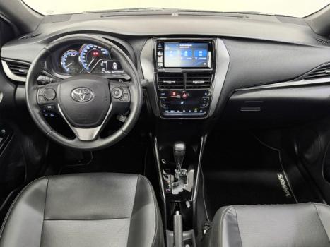 TOYOTA Yaris Hatch 1.5 16V 4P FLEX X WAY CONNECT MULTIDRIVE AUTOM�TICO CVT, Foto 6