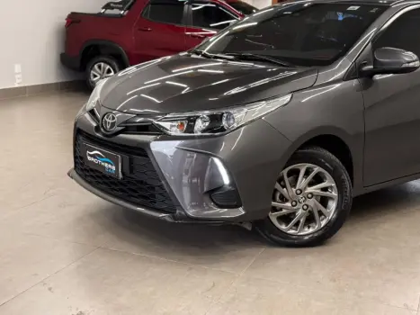 TOYOTA Yaris Hatch 1.5 16V 4P FLEX XS CONNECT MULTIDRIVE AUTOM�TICO CVT, Foto 5