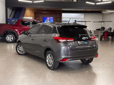 TOYOTA Yaris Hatch 1.5 16V 4P FLEX XS CONNECT MULTIDRIVE AUTOM�TICO CVT, Foto 8