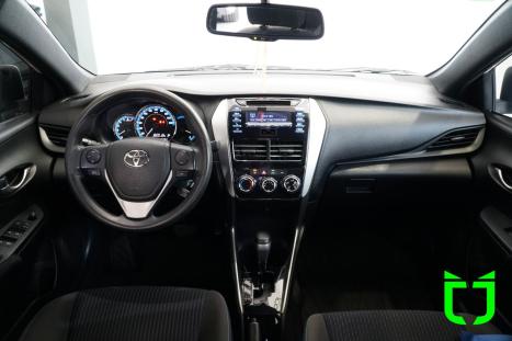 TOYOTA Yaris Hatch 1.3 16V 4P FLEX XL MULTIDRIVE AUTOM�TICO CVT, Foto 10