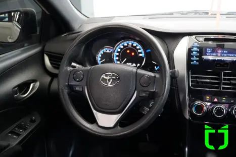 TOYOTA Yaris Hatch 1.3 16V 4P FLEX XL MULTIDRIVE AUTOM�TICO CVT, Foto 13