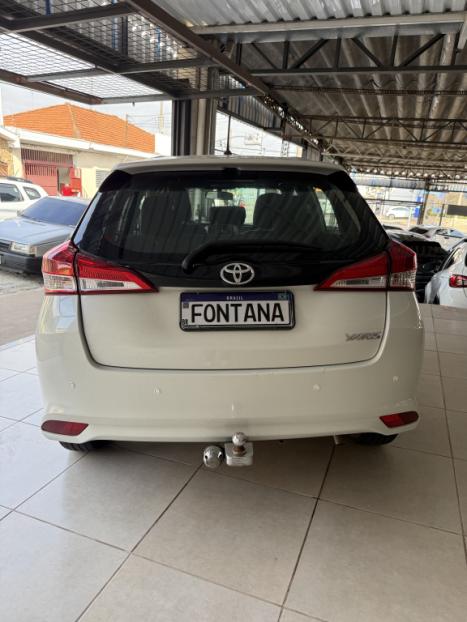 TOYOTA Yaris Hatch 1.3 16V 4P FLEX XL, Foto 2