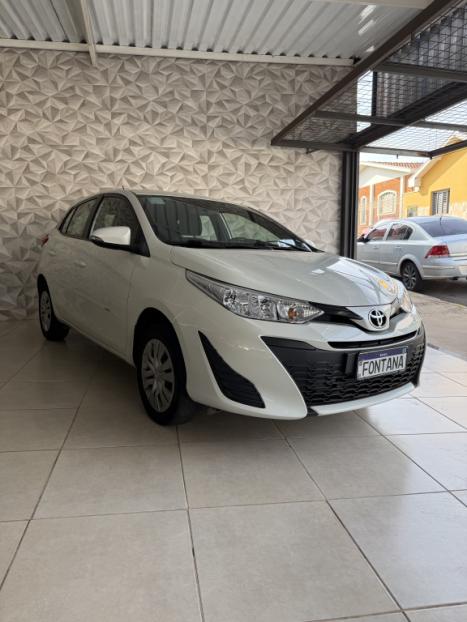 TOYOTA Yaris Hatch 1.3 16V 4P FLEX XL, Foto 3