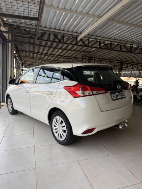 TOYOTA Yaris Hatch 1.3 16V 4P FLEX XL, Foto 5