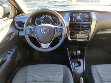 TOYOTA Yaris Hatch 1.5 16V 4P FLEX XL MULTIDRIVE AUTOM�TICO CVT, Foto 10
