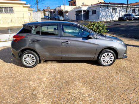 TOYOTA Yaris Hatch 1.5 16V 4P FLEX XL MULTIDRIVE AUTOM�TICO CVT, Foto 4
