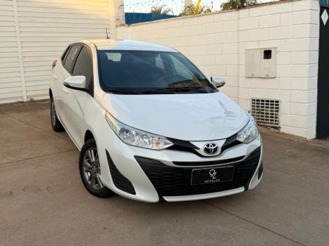 TOYOTA Yaris Hatch 1.5 16V 4P FLEX XL PLUS CONNECT MULTIDRIVE AUTOM�TICO CVT, Foto 3