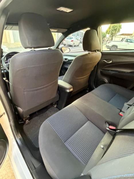 TOYOTA Yaris Hatch 1.5 16V 4P FLEX XL PLUS CONNECT MULTIDRIVE AUTOM�TICO CVT, Foto 6