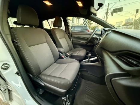 TOYOTA Yaris Hatch 1.3 16V 4P FLEX XL MULTIDRIVE AUTOM�TICO CVT, Foto 10