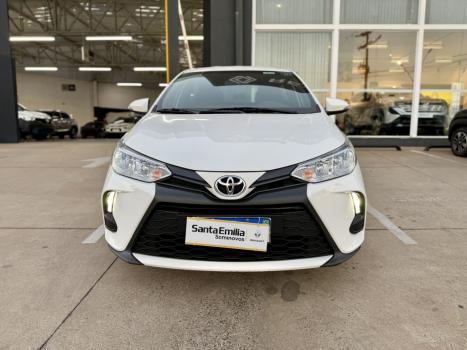 TOYOTA Yaris Hatch 1.3 16V 4P FLEX XL MULTIDRIVE AUTOM�TICO CVT, Foto 2