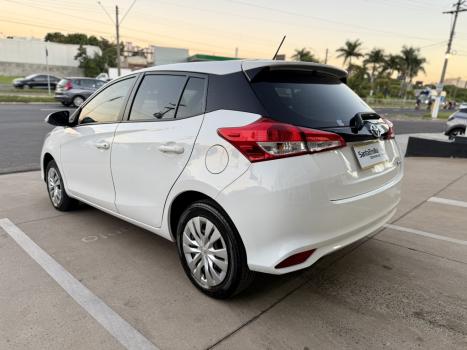 TOYOTA Yaris Hatch 1.3 16V 4P FLEX XL MULTIDRIVE AUTOM�TICO CVT, Foto 13