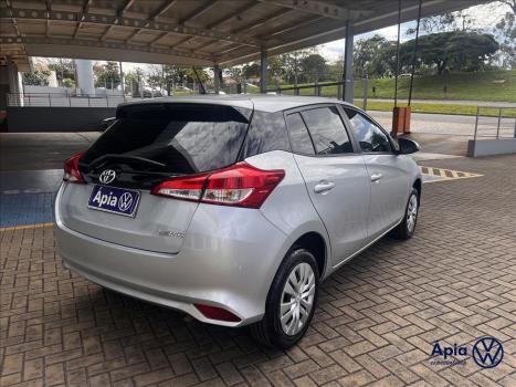 TOYOTA Yaris Hatch 1.5 16V 4P FLEX XL MULTIDRIVE AUTOM�TICO CVT, Foto 4