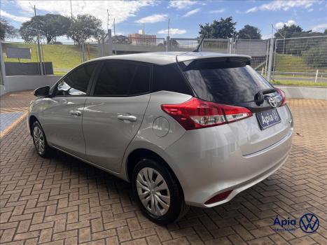TOYOTA Yaris Hatch 1.5 16V 4P FLEX XL MULTIDRIVE AUTOM�TICO CVT, Foto 5