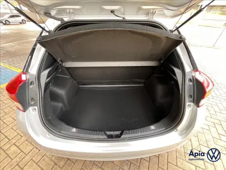 TOYOTA Yaris Hatch 1.5 16V 4P FLEX XL MULTIDRIVE AUTOM�TICO CVT, Foto 10