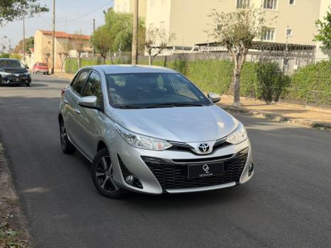 TOYOTA Yaris Hatch 1.5 16V 4P FLEX XS MULTIDRIVE AUTOM�TICO CVT, Foto 3