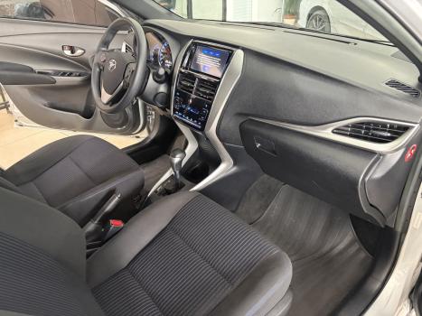 TOYOTA Yaris Hatch 1.5 16V 4P FLEX XL PLUS CONNECT MULTIDRIVE AUTOMÁTICO CVT, Foto 7