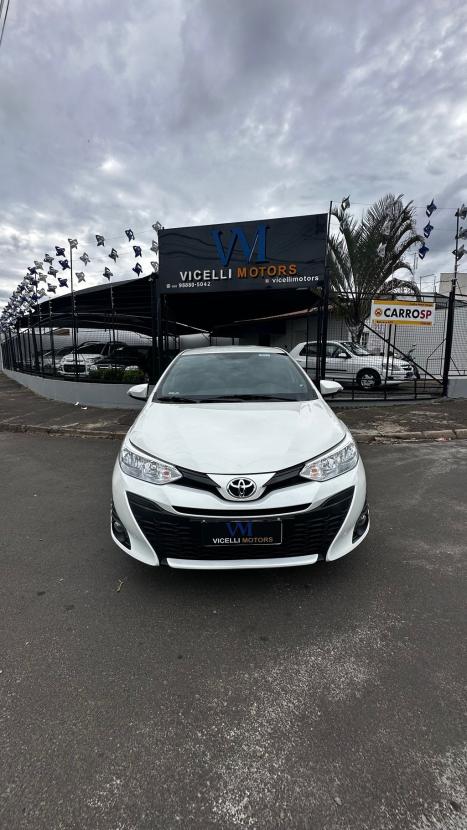 TOYOTA Yaris Hatch 1.3 16V 4P FLEX XL PLUS TECH MULTIDRIVE AUTOMÁTICO CVT, Foto 1