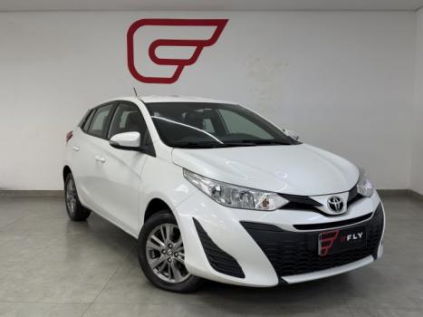 TOYOTA Yaris Hatch 1.5 16V 4P FLEX XL PLUS CONNECT MULTIDRIVE AUTOMÁTICO CVT, Foto 2