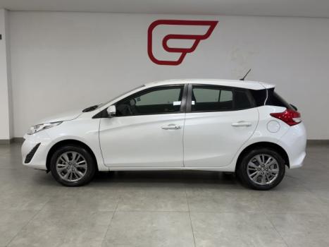 TOYOTA Yaris Hatch 1.5 16V 4P FLEX XL PLUS CONNECT MULTIDRIVE AUTOMÁTICO CVT, Foto 4