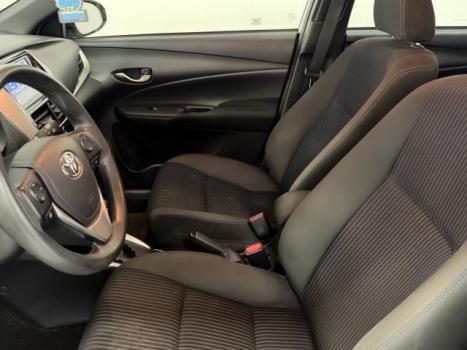TOYOTA Yaris Hatch 1.5 16V 4P FLEX XL PLUS CONNECT MULTIDRIVE AUTOMÁTICO CVT, Foto 5