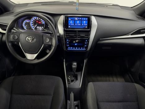TOYOTA Yaris Hatch 1.5 16V 4P FLEX XL PLUS CONNECT MULTIDRIVE AUTOMÁTICO CVT, Foto 6