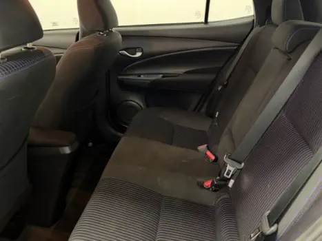 TOYOTA Yaris Hatch 1.5 16V 4P FLEX XL PLUS CONNECT MULTIDRIVE AUTOMÁTICO CVT, Foto 14