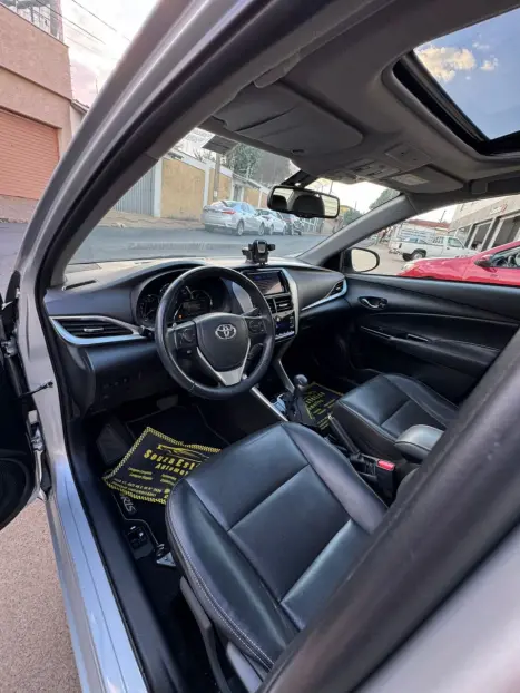TOYOTA Yaris Sedan 1.5 16V 4P FLEX XLS MULTIDRIVE AUTOMTICO CVT, Foto 5