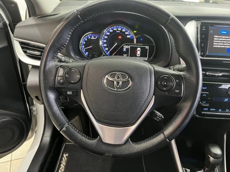 TOYOTA Yaris Sedan 1.5 16V 4P FLEX XS CONNECT MULTIDRIVE AUTOMÁTICO CVT, Foto 3 TOYOTA Yaris Sedan 1.5 16V 4P FLEX XS CONNECT MULTIDRIVE AUTOMÁTICO CVT, Foto 3