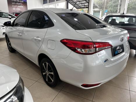 TOYOTA Yaris Sedan 1.5 16V 4P FLEX XS CONNECT MULTIDRIVE AUTOMÁTICO CVT, Foto 9 TOYOTA Yaris Sedan 1.5 16V 4P FLEX XS CONNECT MULTIDRIVE AUTOMÁTICO CVT, Foto 9