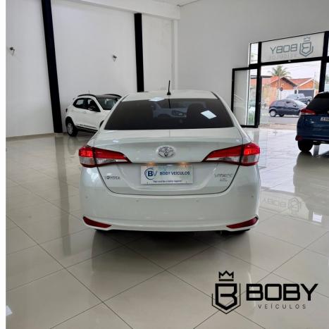 TOYOTA Yaris Sedan 1.5 16V 4P FLEX XL MULTIDRIVE AUTOMÁTICO CVT, Foto 8 TOYOTA Yaris Sedan 1.5 16V 4P FLEX XL MULTIDRIVE AUTOMÁTICO CVT, Foto 8