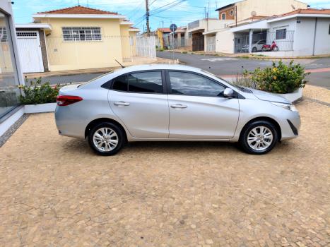 TOYOTA Yaris Sedan 1.5 16V 4P FLEX XL MULTIDRIVE AUTOM�TICO CVT, Foto 4