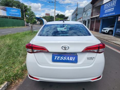 TOYOTA Yaris Sedan 1.5 16V 4P FLEX XL MULTIDRIVE AUTOM�TICO CVT, Foto 3