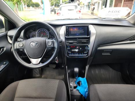 TOYOTA Yaris Sedan 1.5 16V 4P FLEX XL MULTIDRIVE AUTOM�TICO CVT, Foto 10