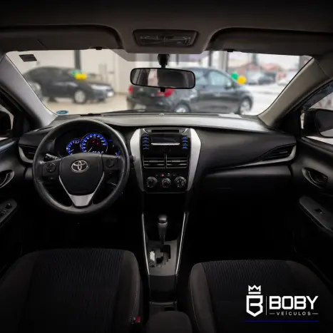 TOYOTA Yaris Sedan 1.5 16V 4P FLEX XL MULTIDRIVE AUTOM�TICO CVT, Foto 4