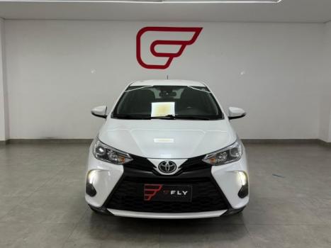 TOYOTA Yaris Sedan 1.5 16V 4P FLEX XS MULTIDRIVE AUTOM�TICO CVT, Foto 3